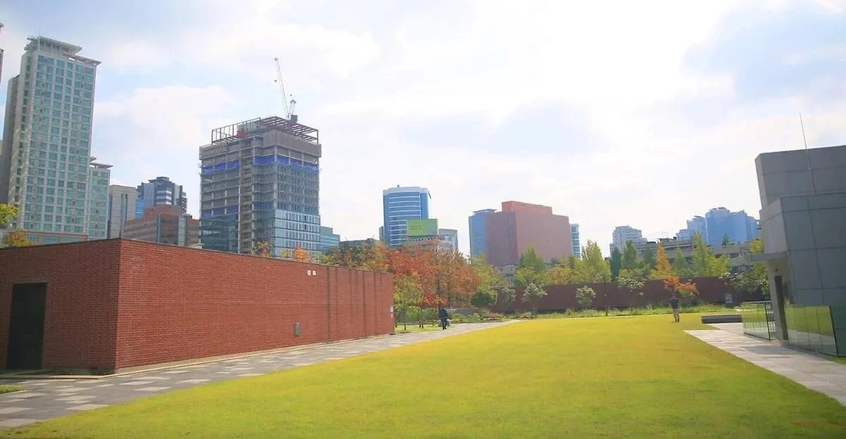 Warm 2Br Stay 1 Min From Subway Seoul